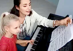 çocuklar için piyano kursu eğitmenleri