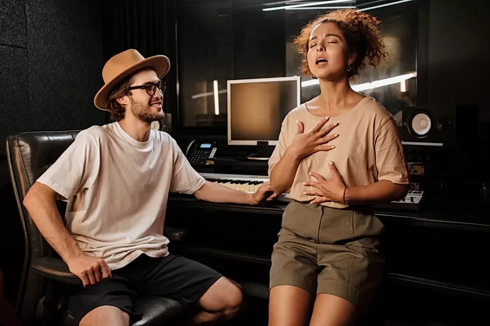 Muzik Akademi Uygulama Ve Pratik Imkani