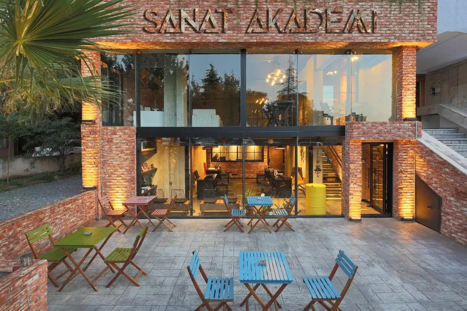 Sanat Cafe 89