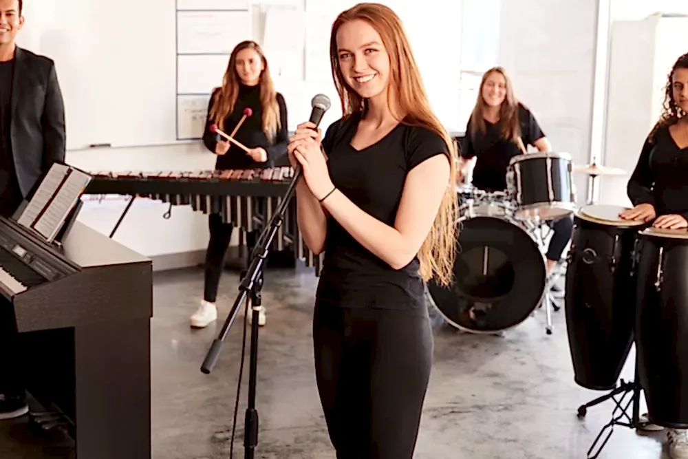 Uygulamali Guzel Sanatlar Liselerine Hazirlik Egitimi