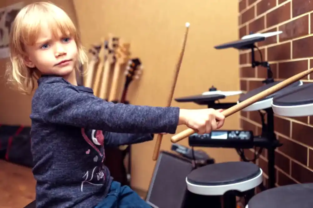 çocuklar için bateri eğitimi