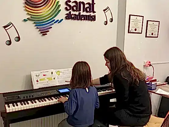 müzik akademi kozyatagi