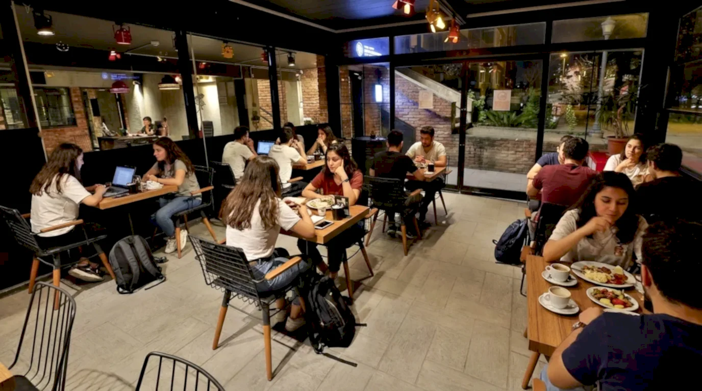 Sanat Cafe: İlham Veren Sosyal Alanlar